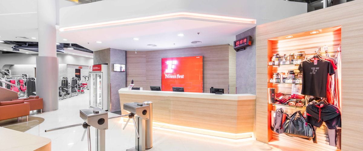 fitness-first-home-pro-petchkasem-front-desk