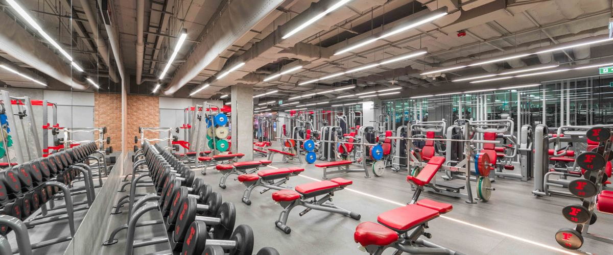 fitness-first-platinum-aia-capital-center-weight-area